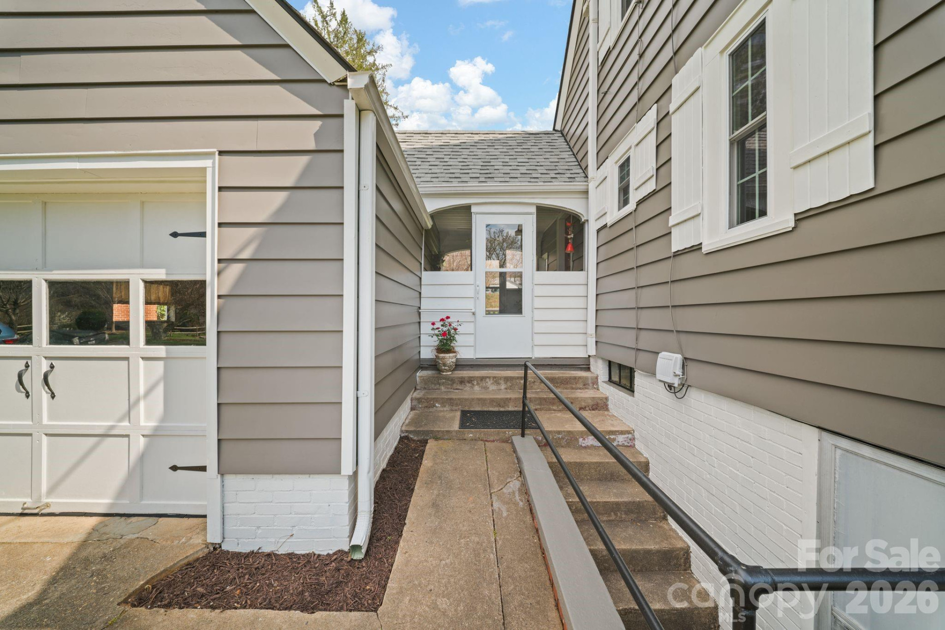 121 Johnson Street - Photo 18