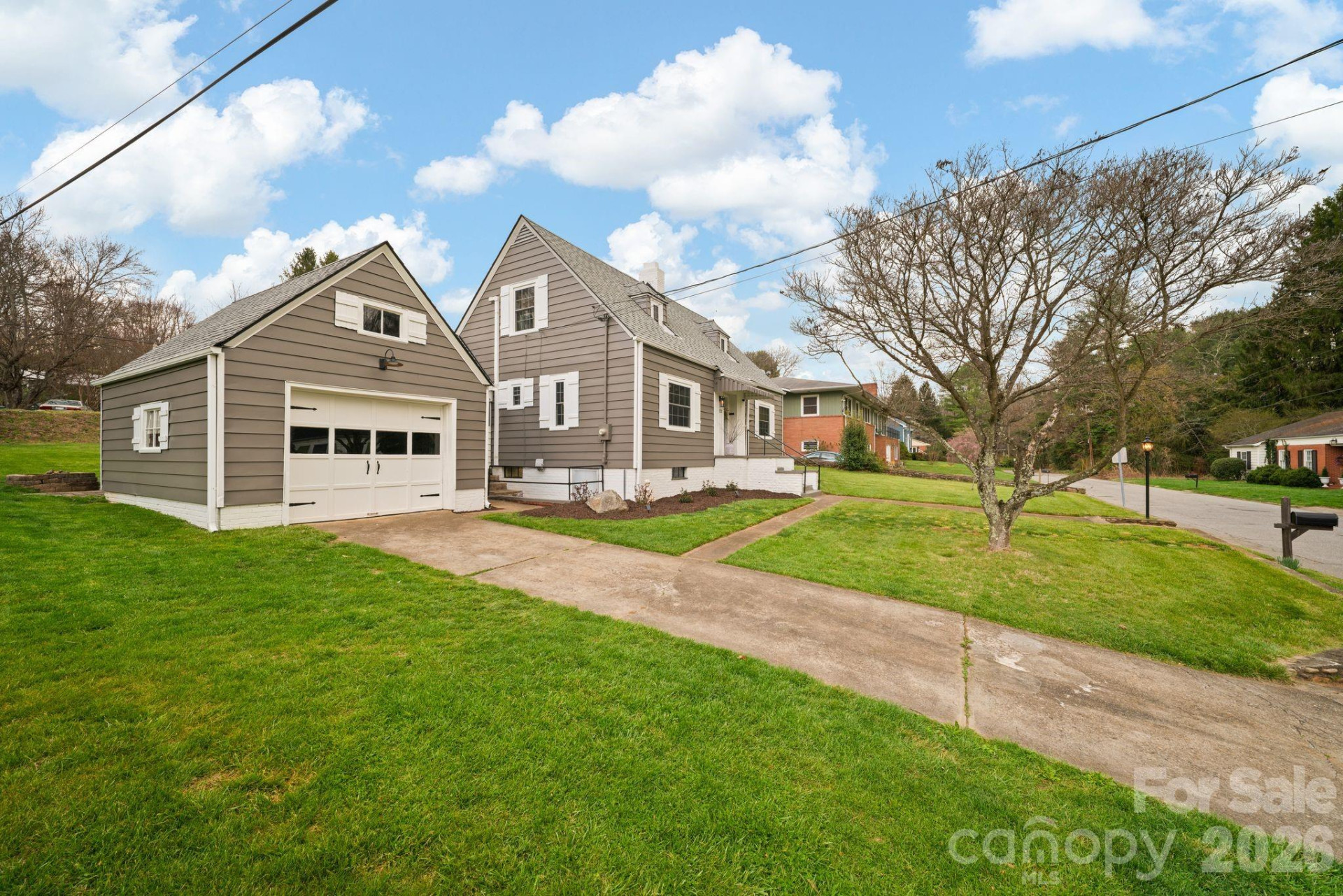 121 Johnson Street - Photo 4