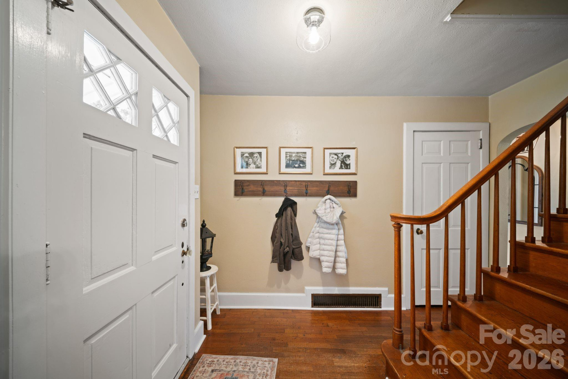 121 Johnson Street - Photo 6