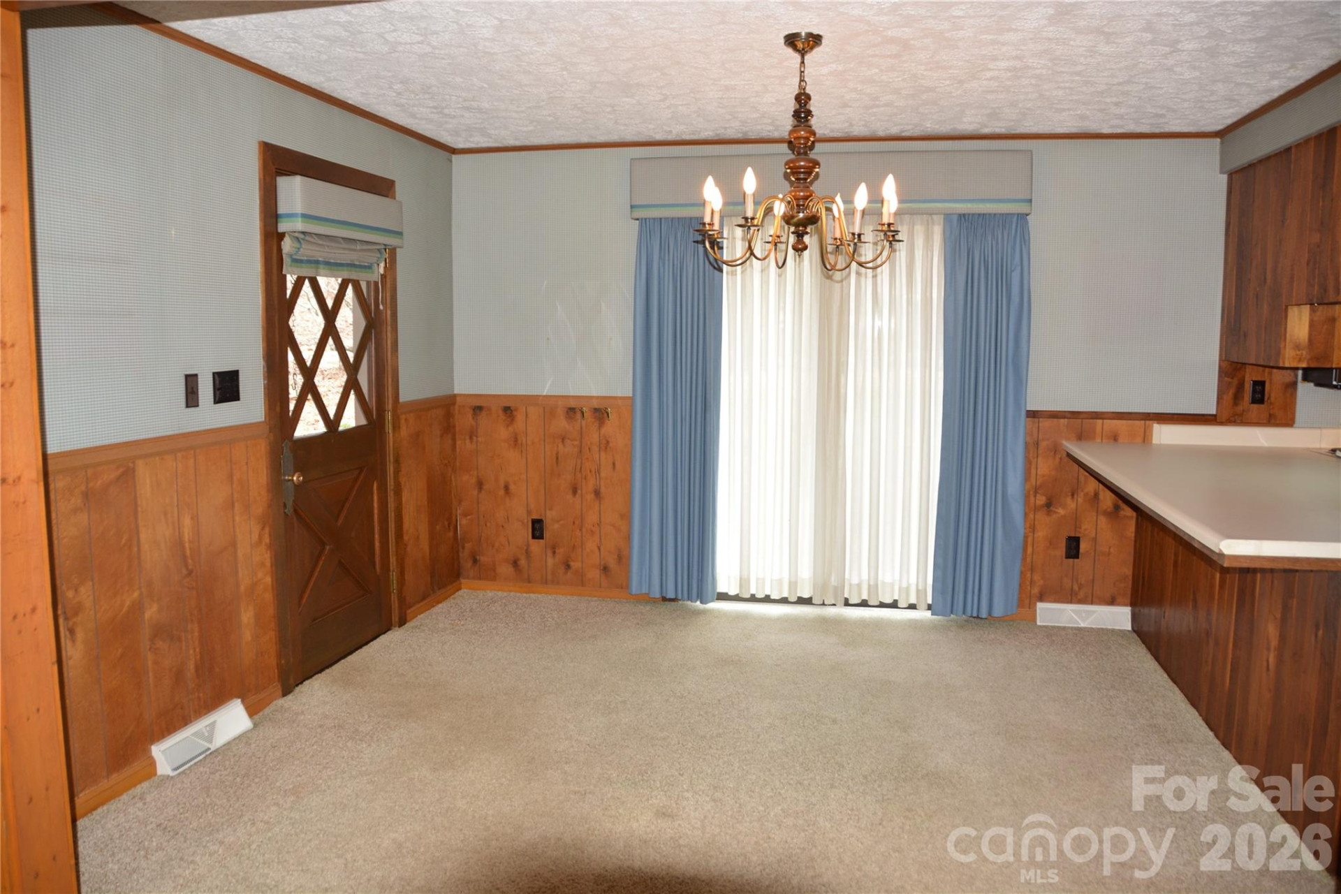 2305 Airport Road - Photo 16