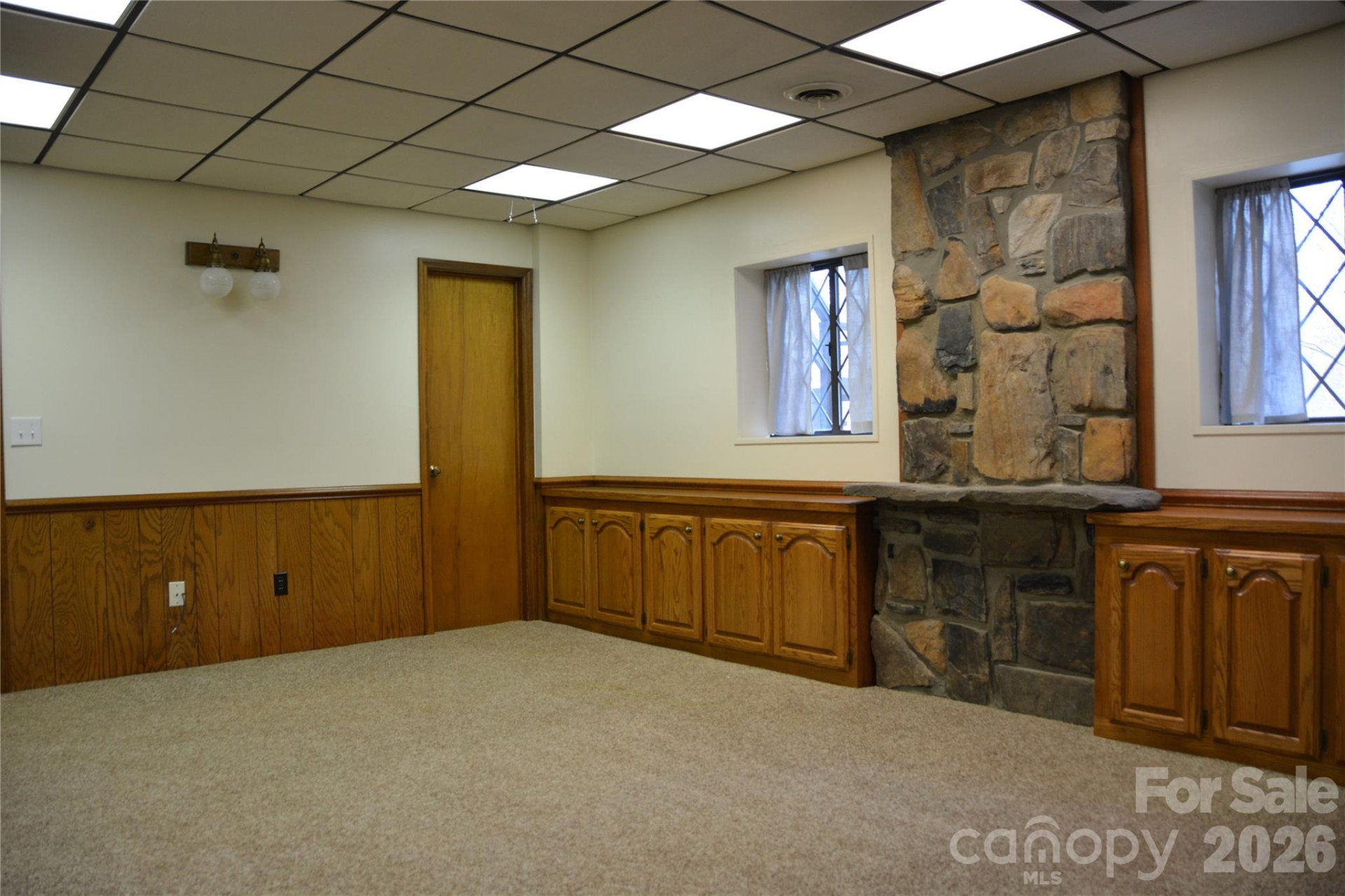 2305 Airport Road - Photo 28