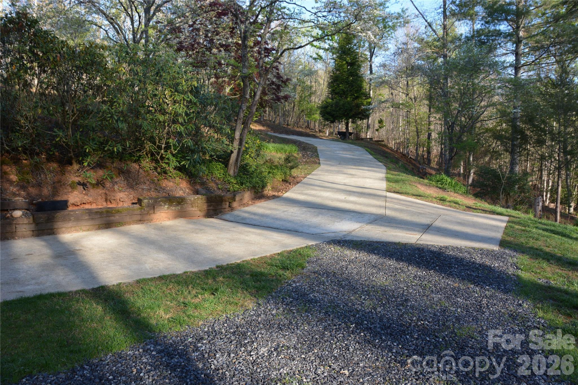 2305 Airport Road - Photo 33