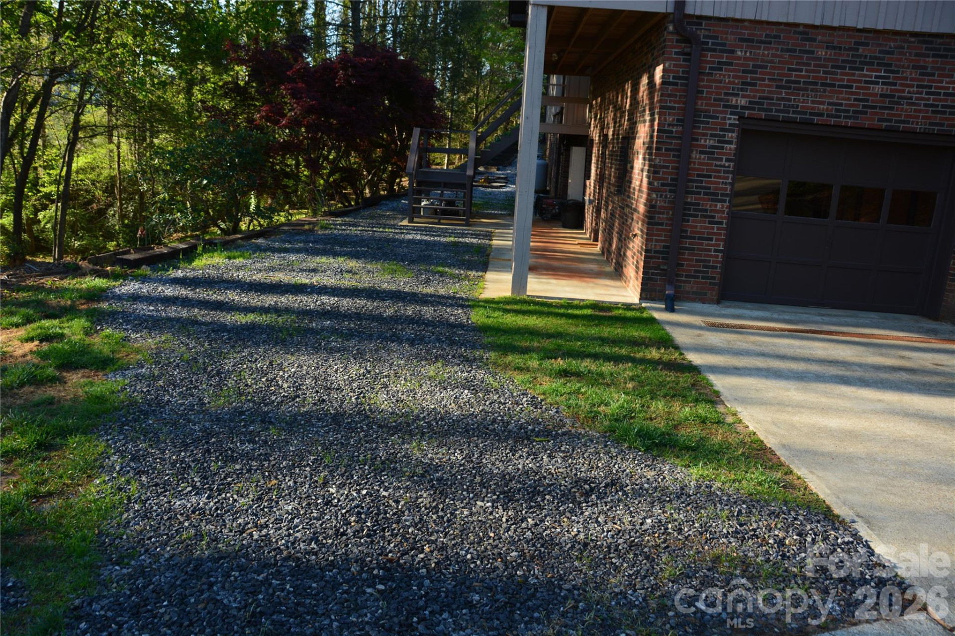 2305 Airport Road - Photo 35