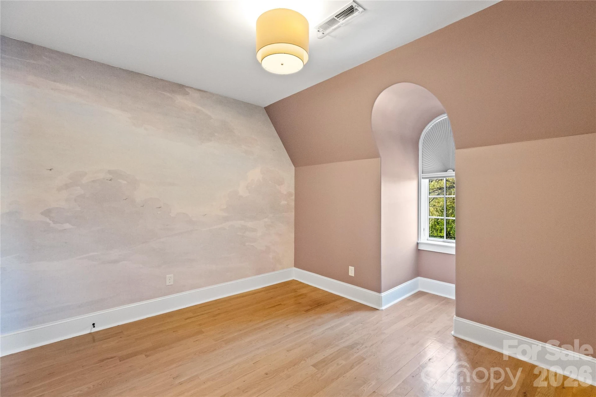 818 Ideal Way - Photo 13