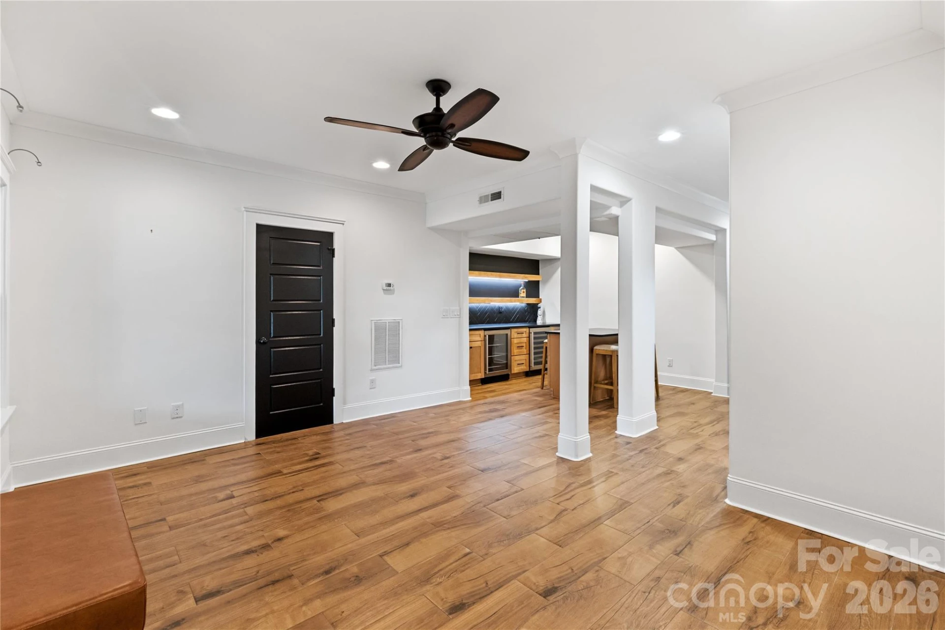 818 Ideal Way - Photo 17