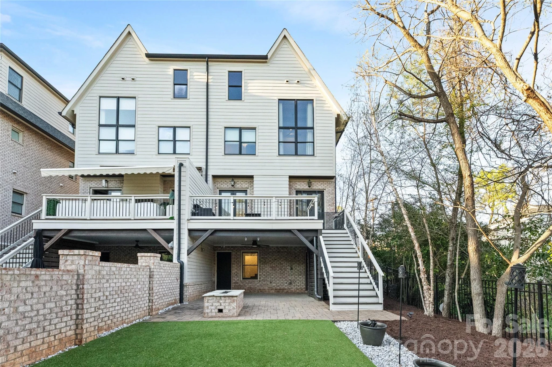 818 Ideal Way - Photo 18