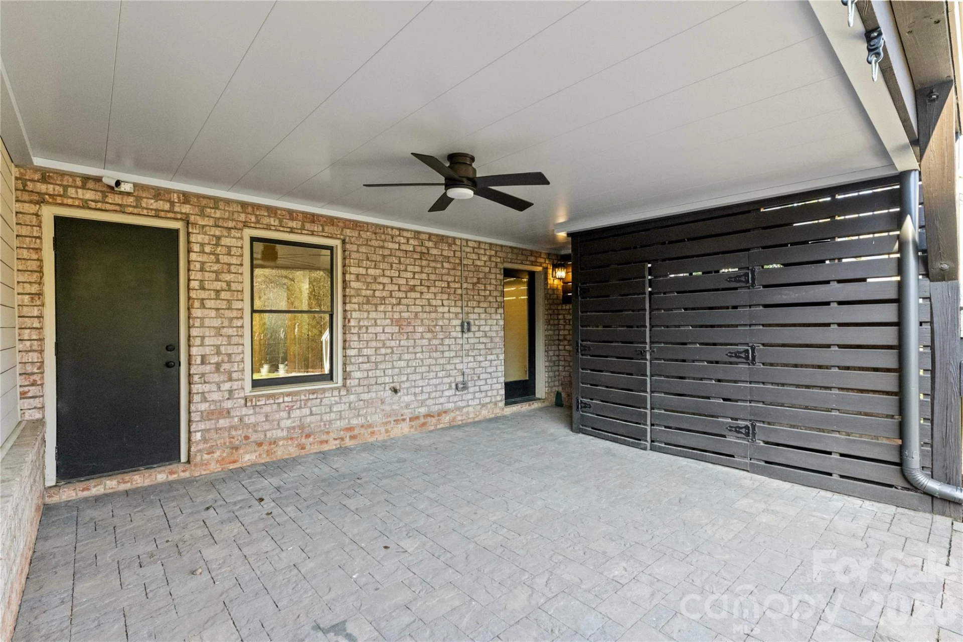 818 Ideal Way - Photo 19
