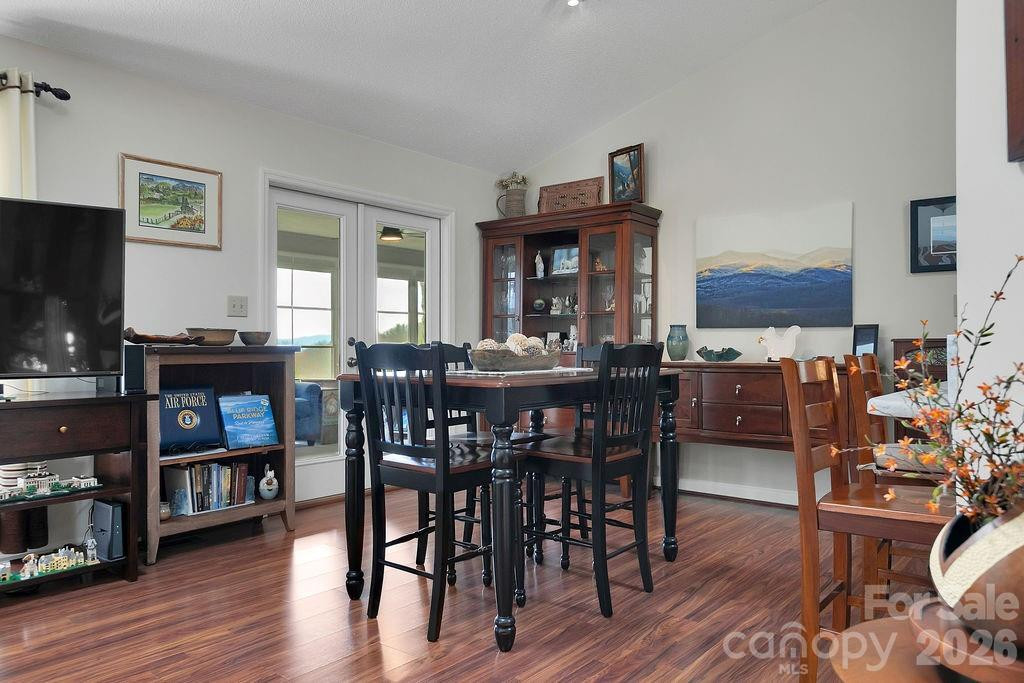 552 Kanasgowa Drive - Photo 13