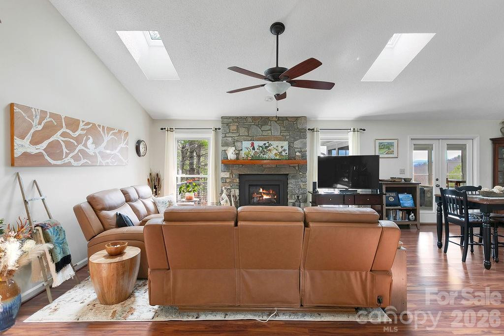 552 Kanasgowa Drive - Photo 7