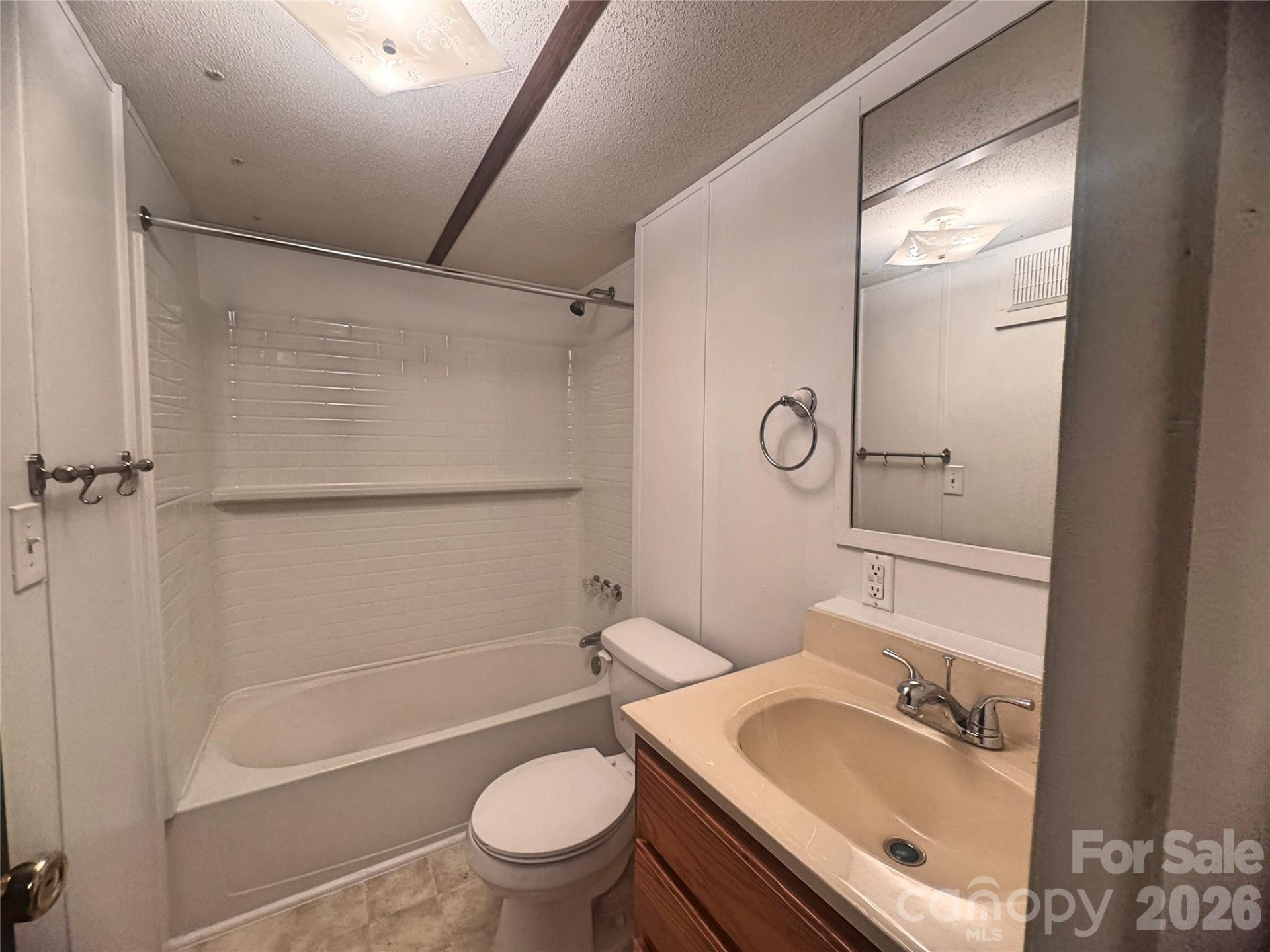 150 Golden Oaks Lane - Photo 4