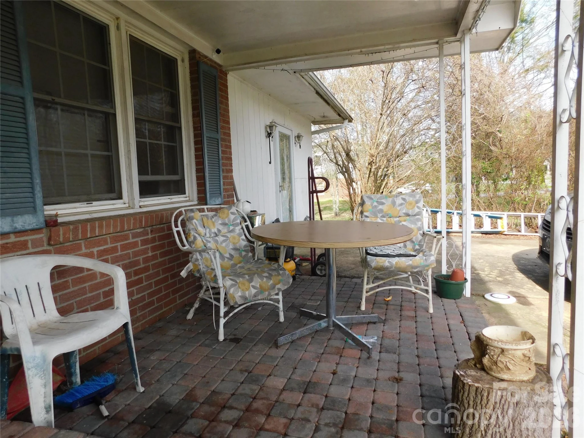 124 Jeff Street - Photo 3