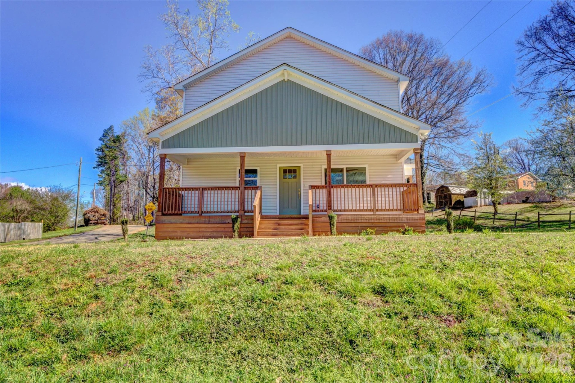 902 Mountain Street
