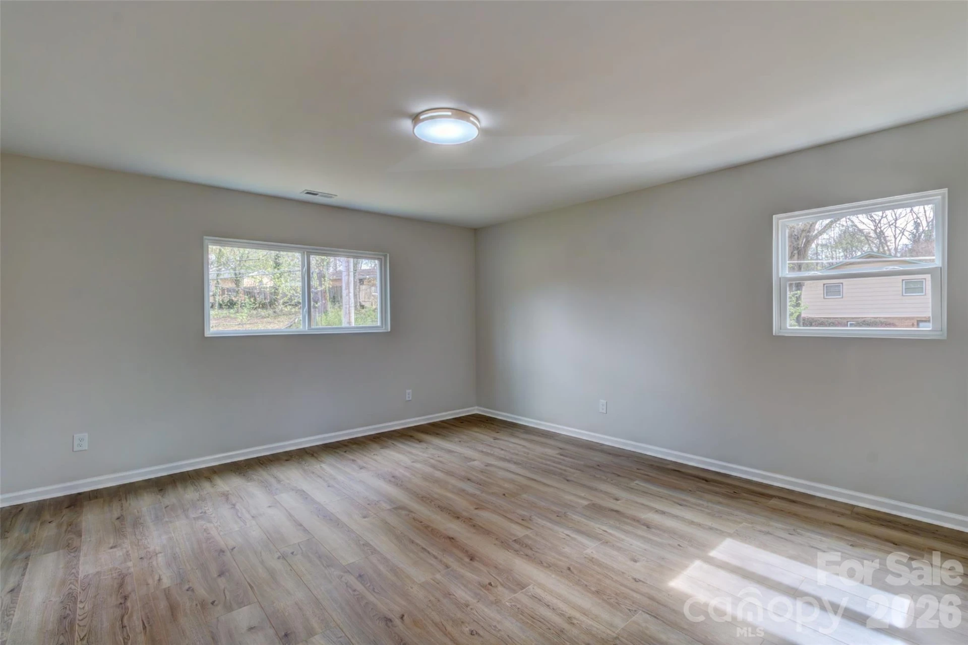902 Mountain Street - Photo 18