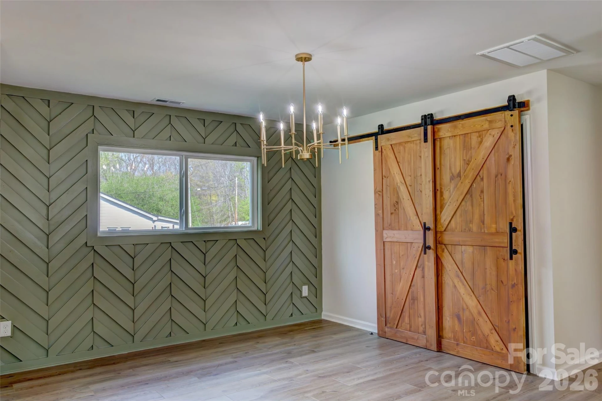 902 Mountain Street - Photo 6