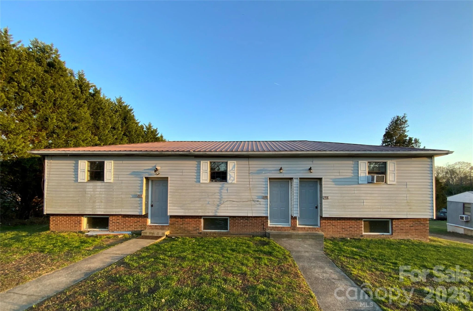 218 Lovelace Road