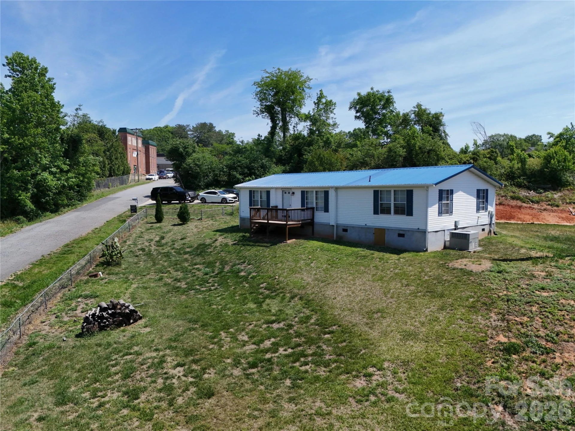315 Mcdowell Street - Photo 2