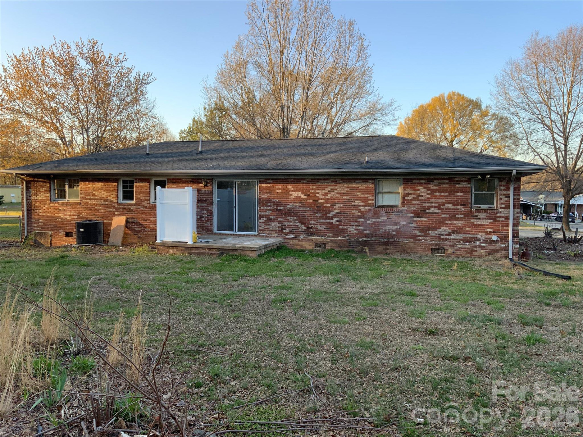 154 Lovelace Road - Photo 2