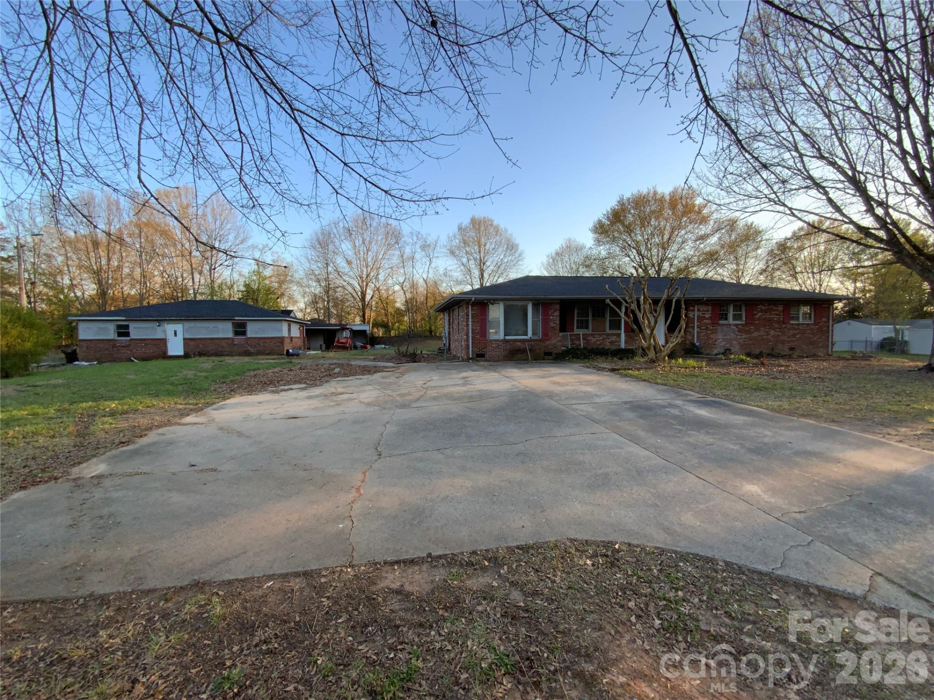 154 Lovelace Road - Photo 3