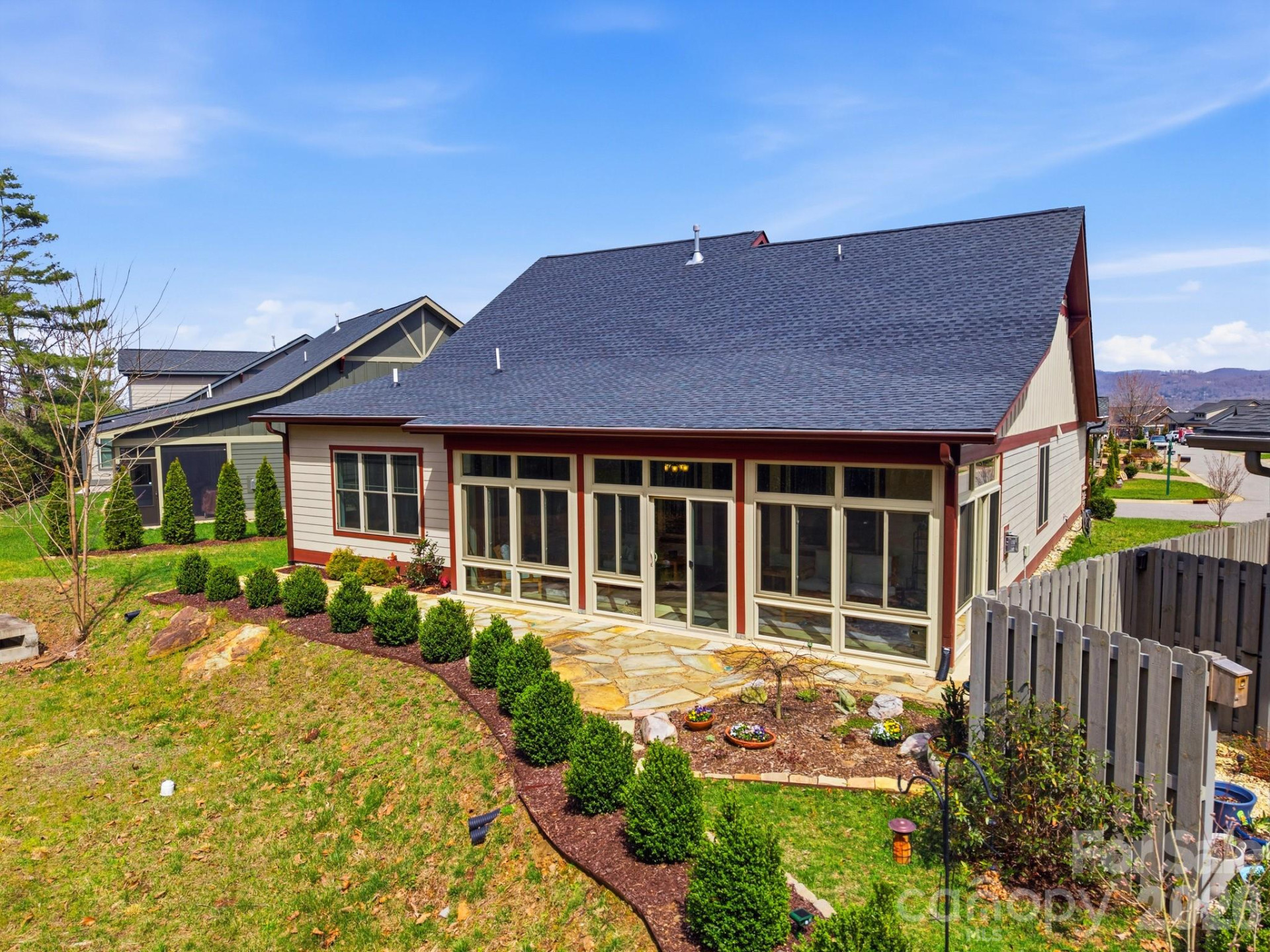 2 Lifestyle Court - Photo 3