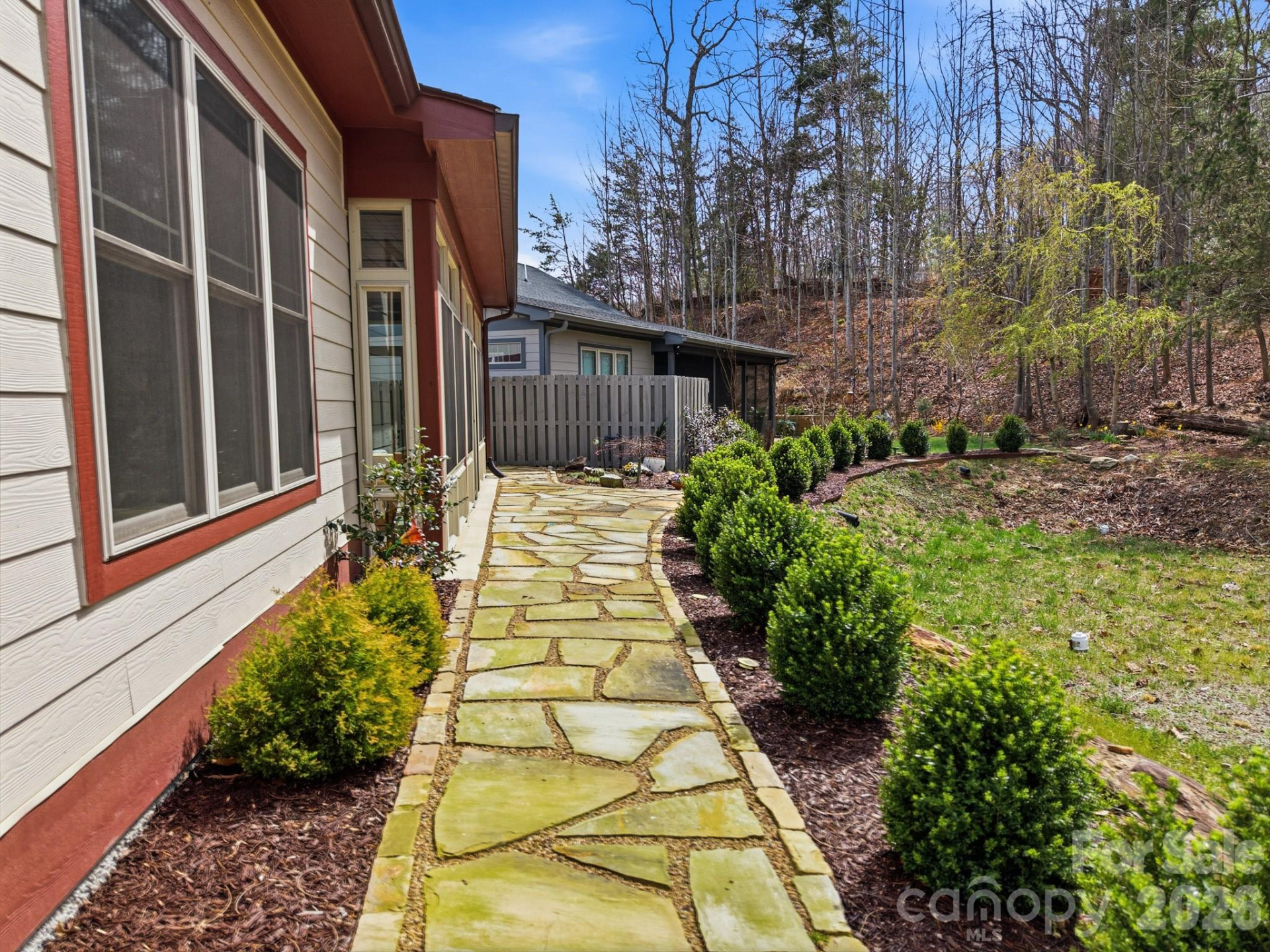 2 Lifestyle Court - Photo 4