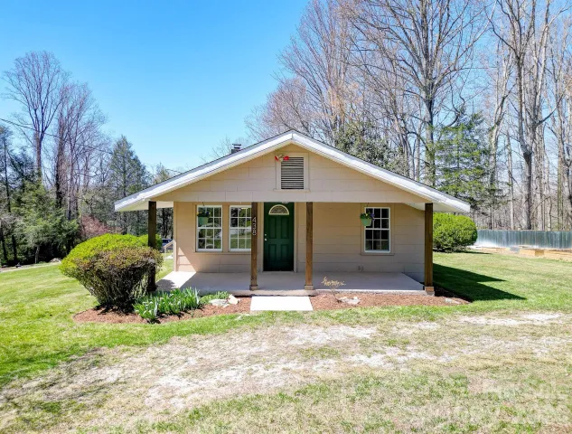 438 Loop Road