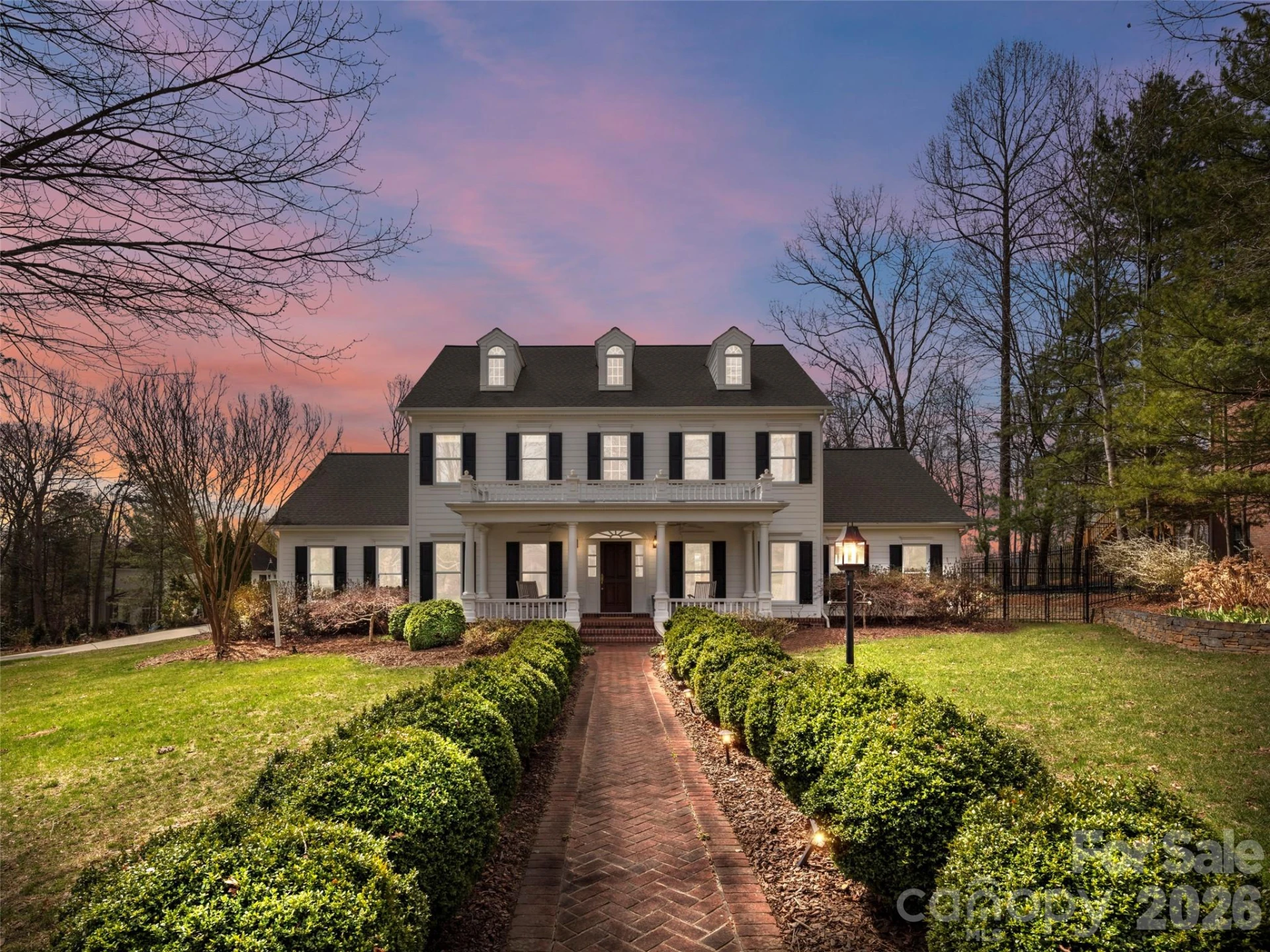 604 Holt Lane