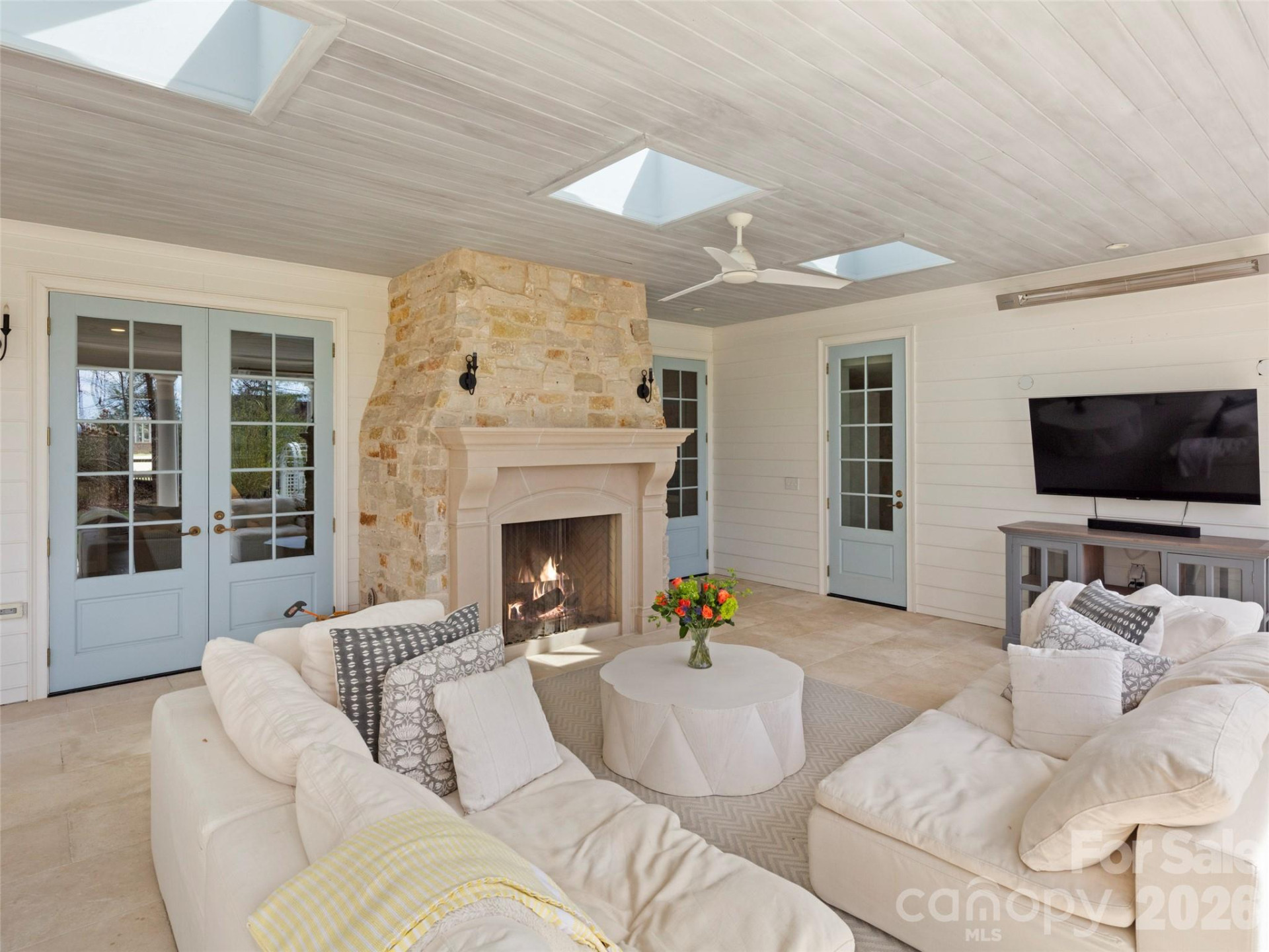 604 Holt Lane - Photo 20