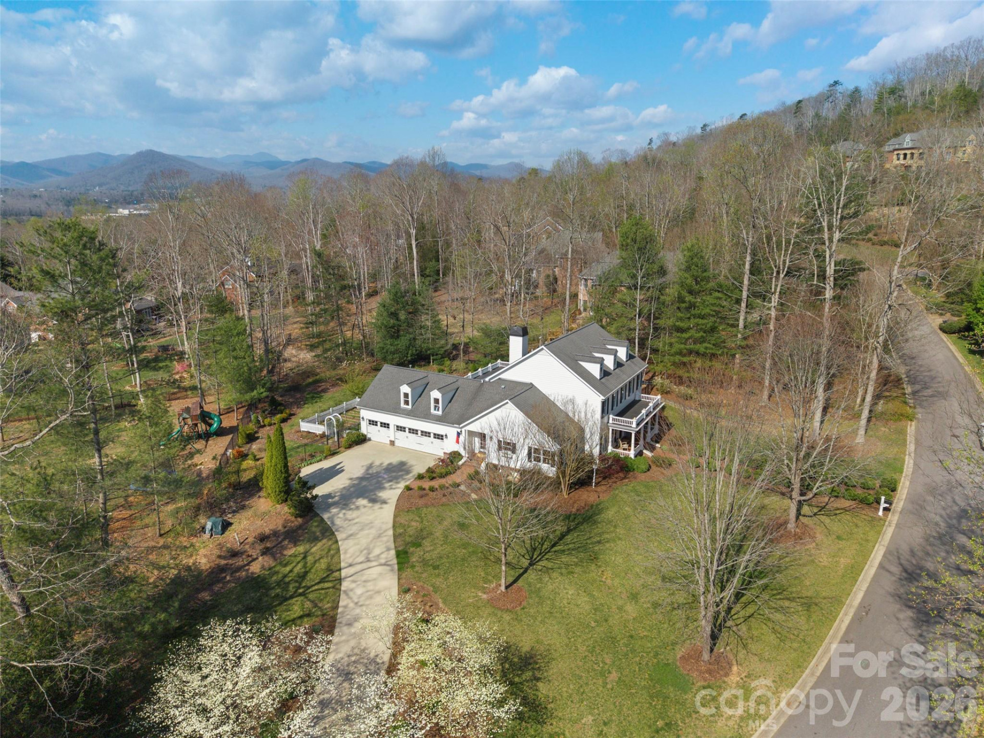 604 Holt Lane - Photo 45