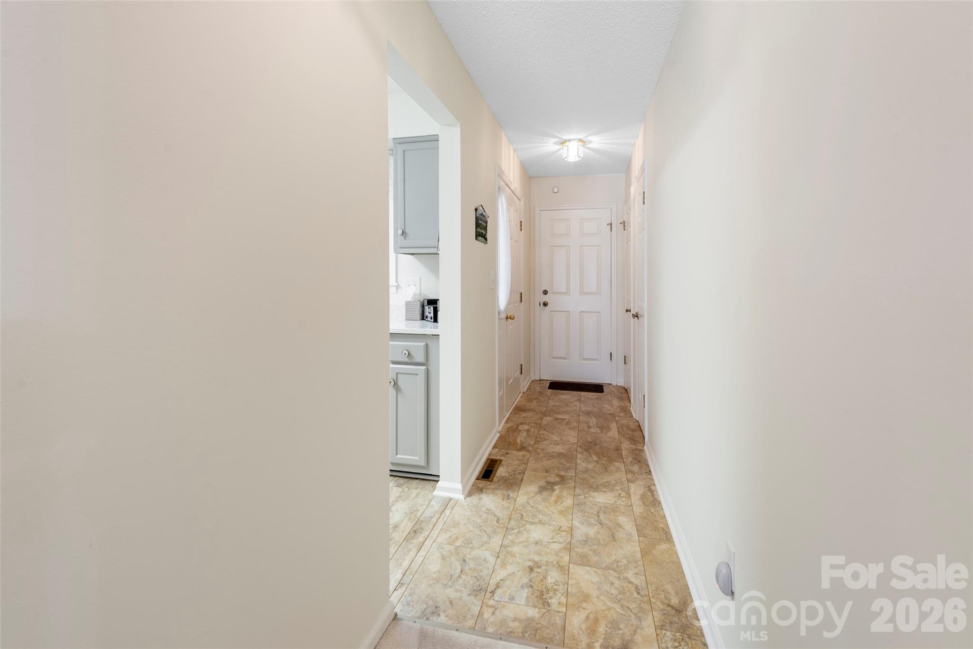 116 Lakeview Court - Photo 12