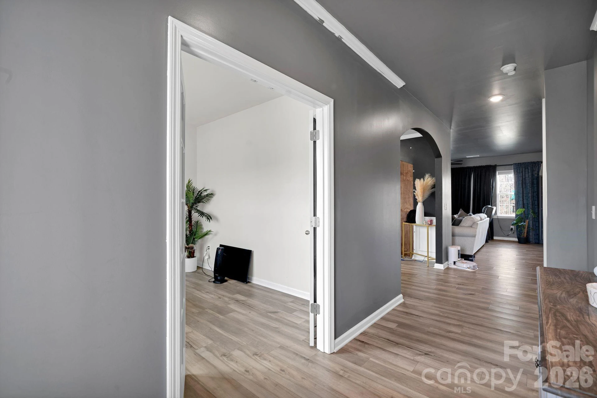 168 Haddonsfield Drive - Photo 4