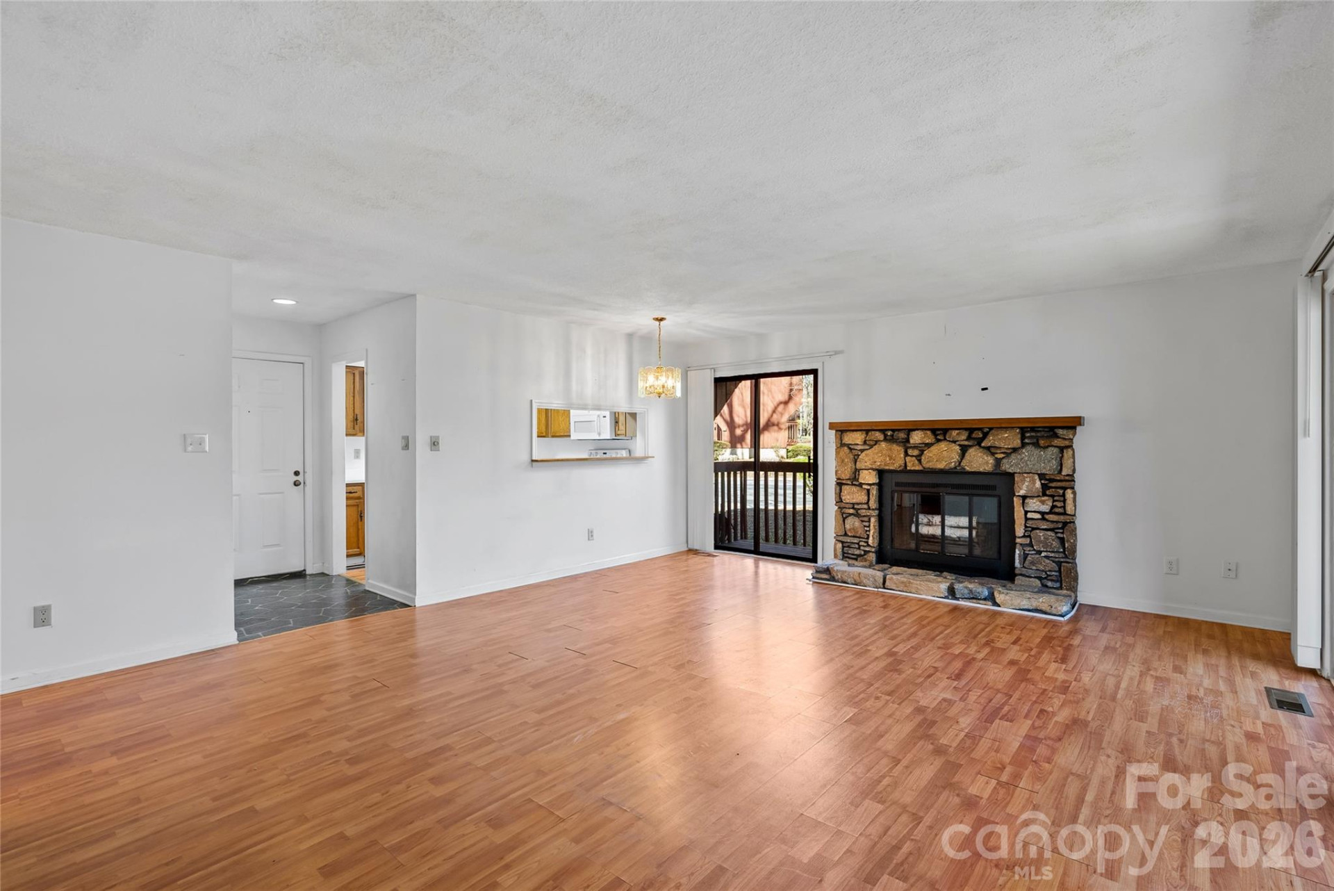 103 Cedar Forest Trail - Photo 6