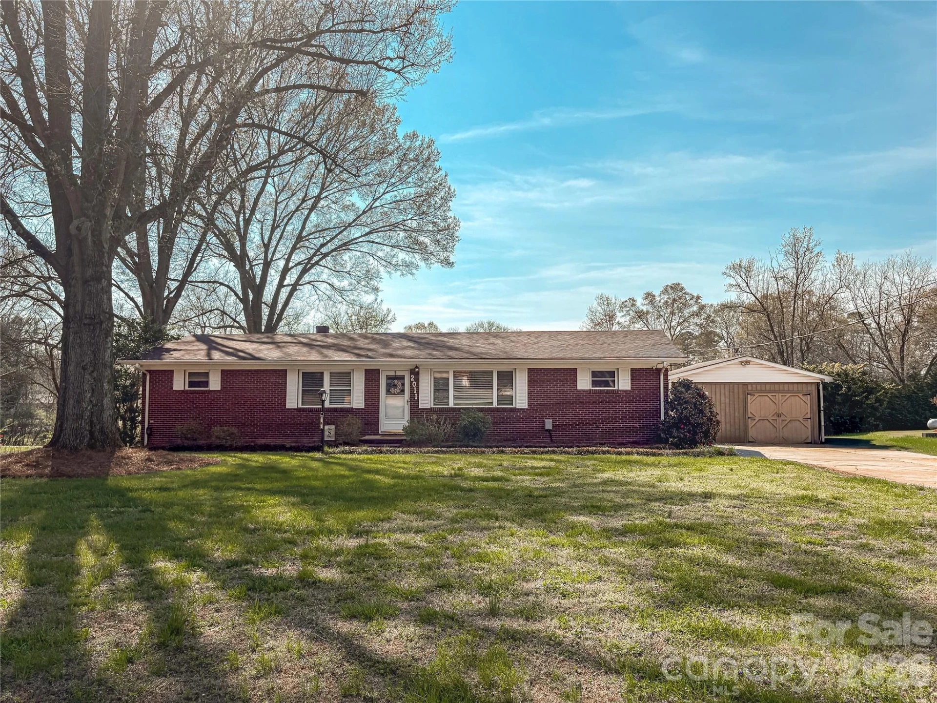 2011 Mountain Creek Road