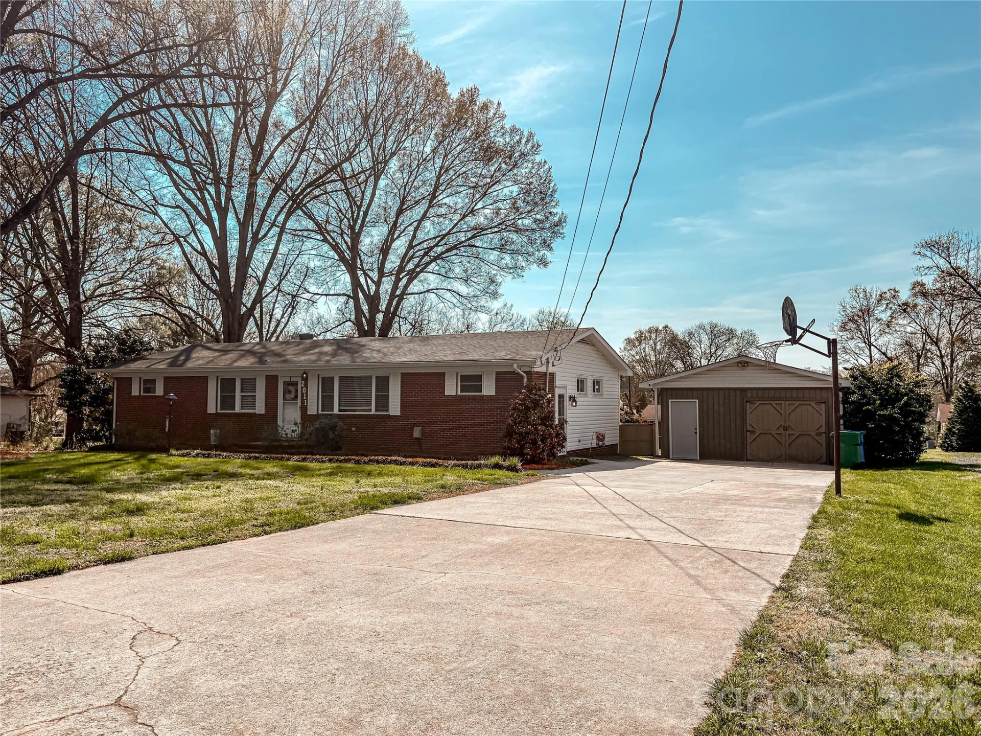 2011 Mountain Creek Road - Photo 2
