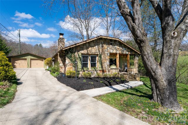 86 Rolling Hills Road, Canton, NC, 28716