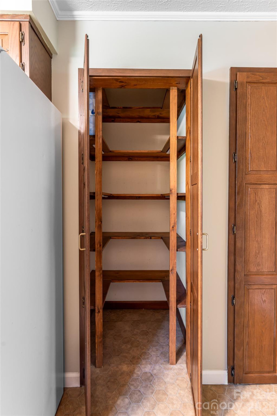 215 Browning Avenue - Photo 13