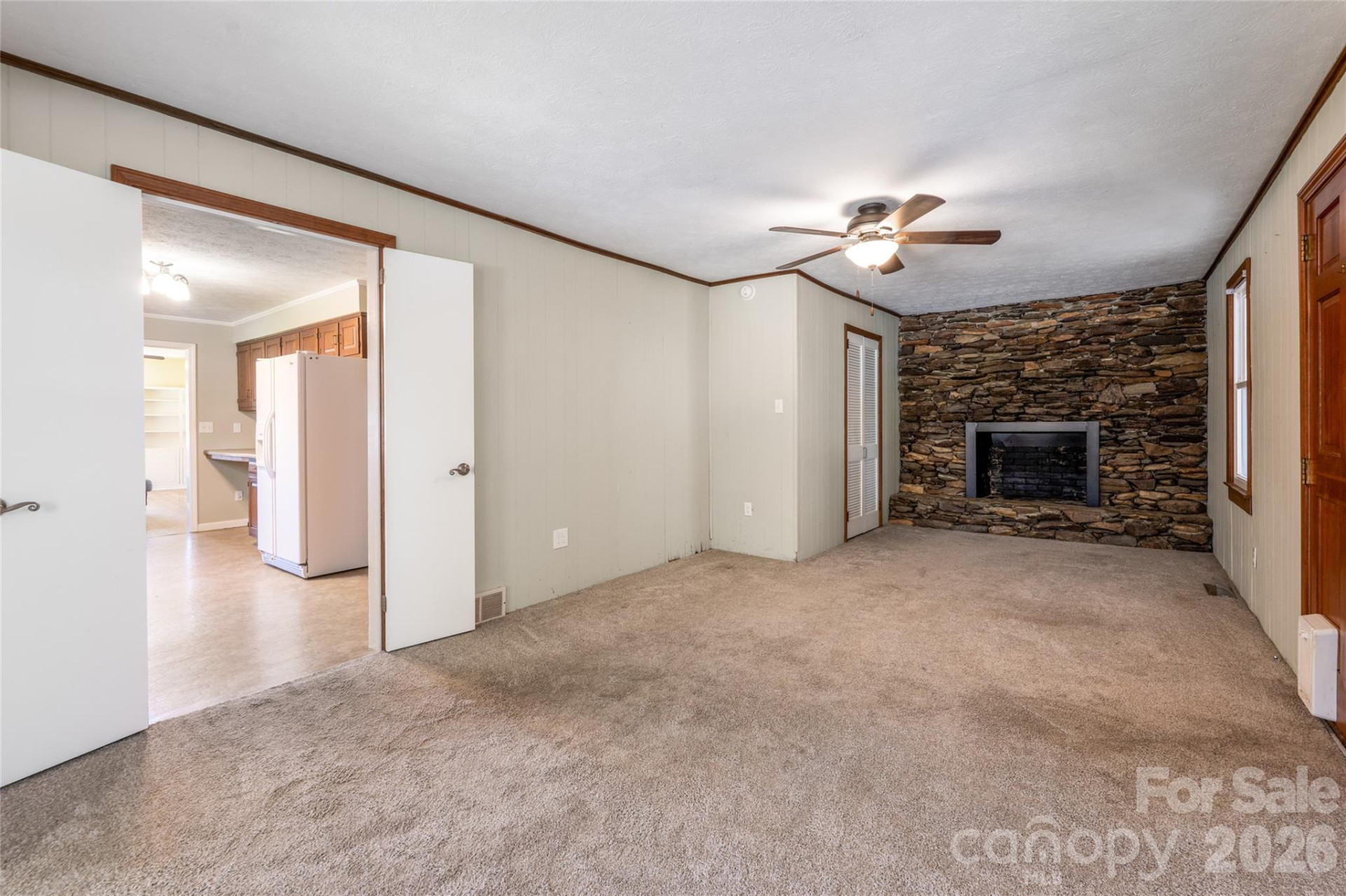 215 Browning Avenue - Photo 16