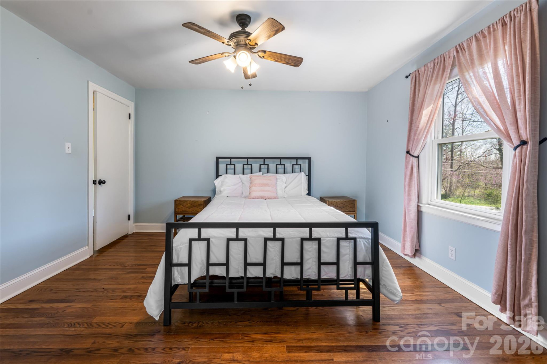 215 Browning Avenue - Photo 21