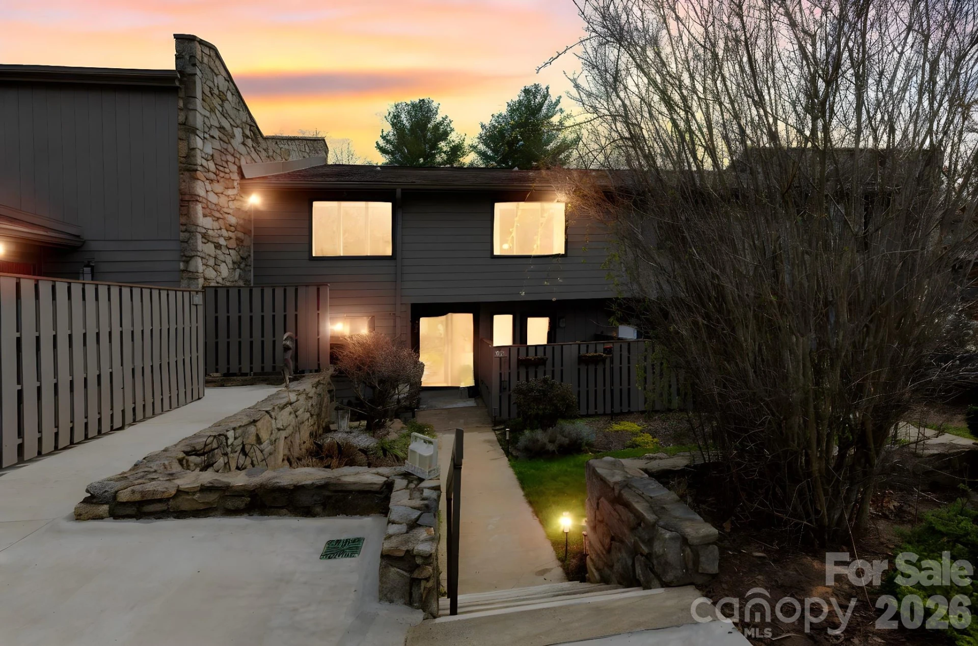 515 Crowfields Lane