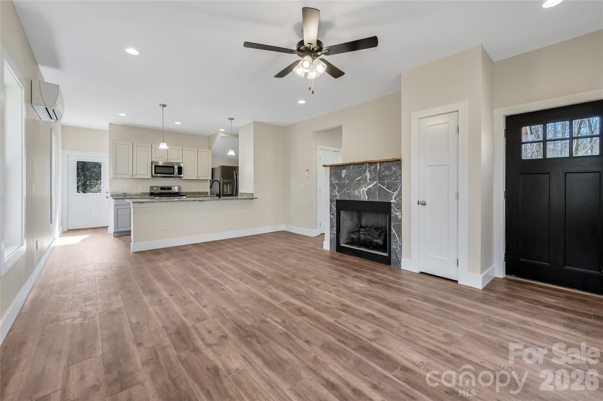 22 Ben Lippen Road #A - Photo 3