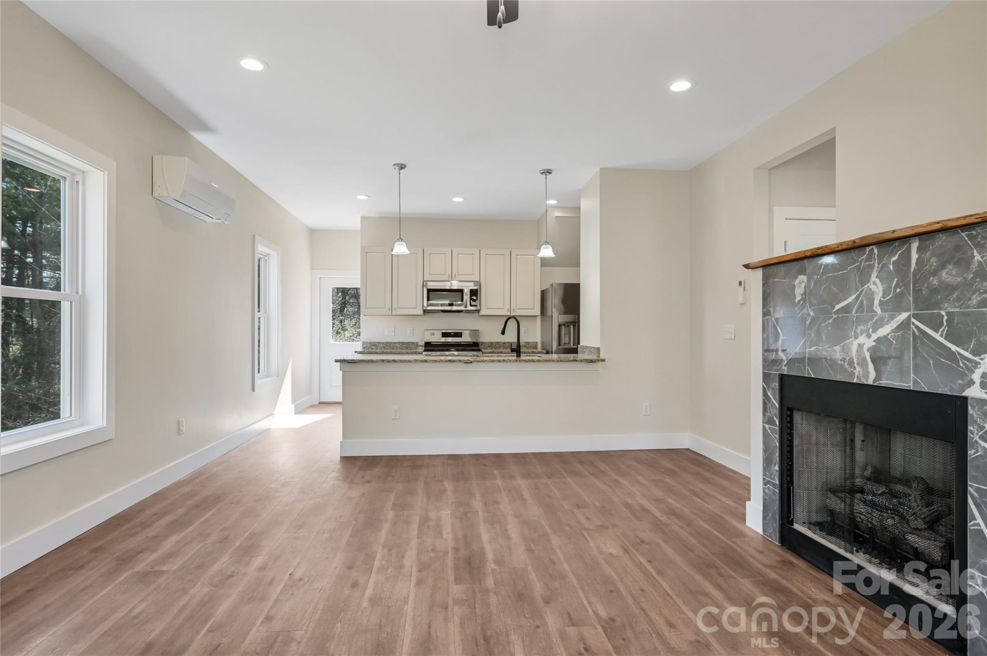 22 Ben Lippen Road #A - Photo 4