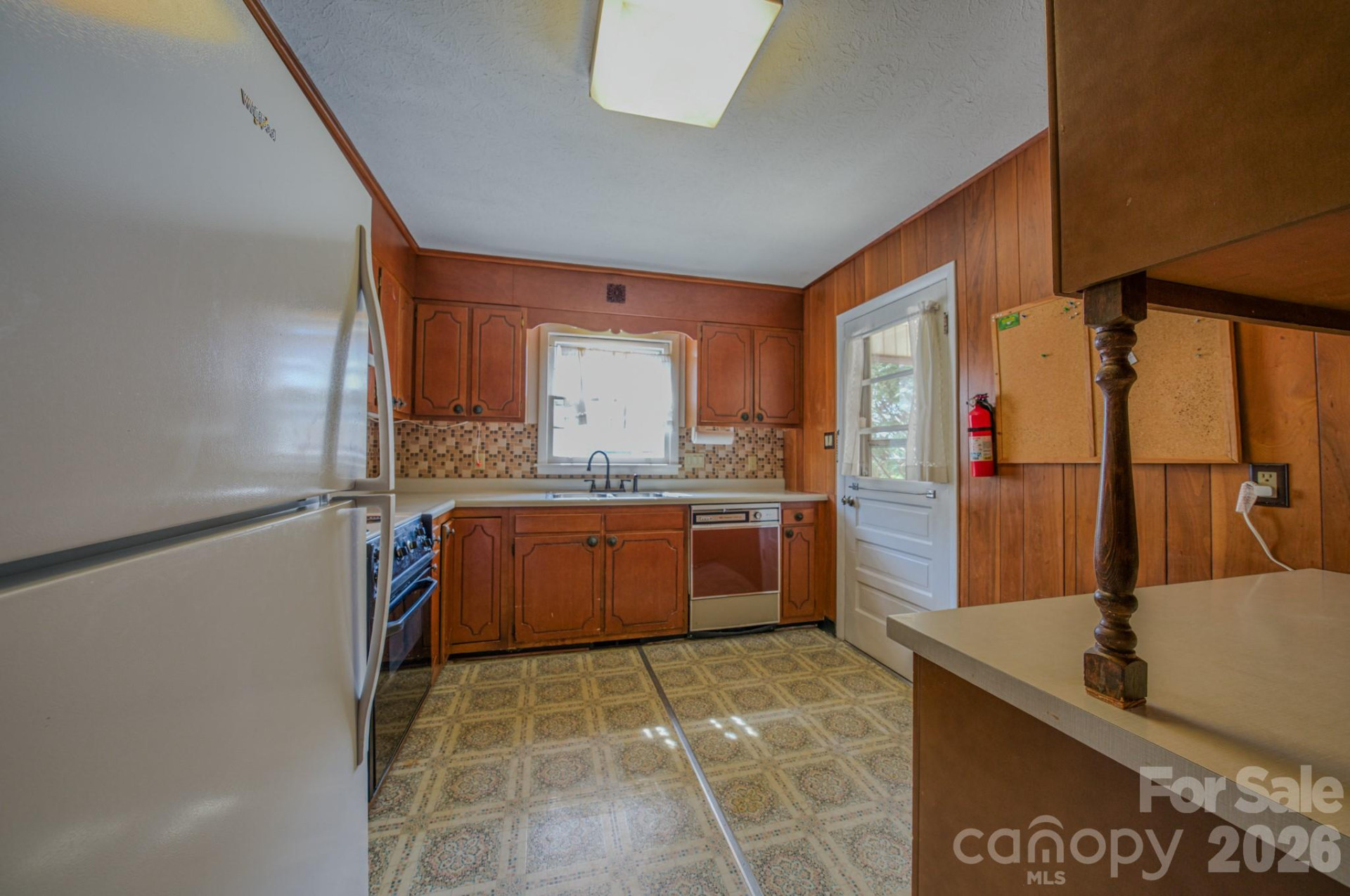 8 Summit Drive - Photo 10
