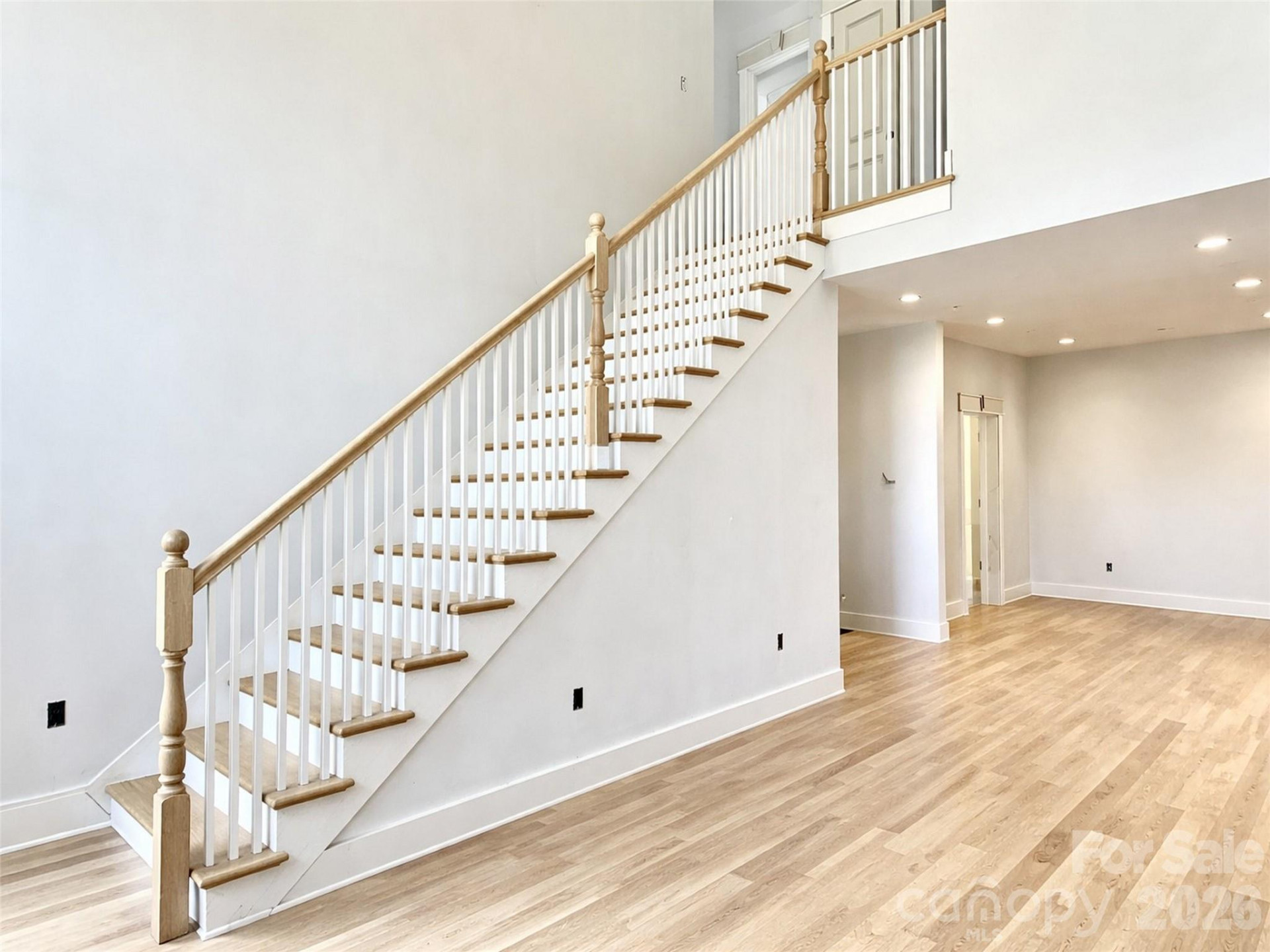 366 Mistletoe Trail - Photo 2