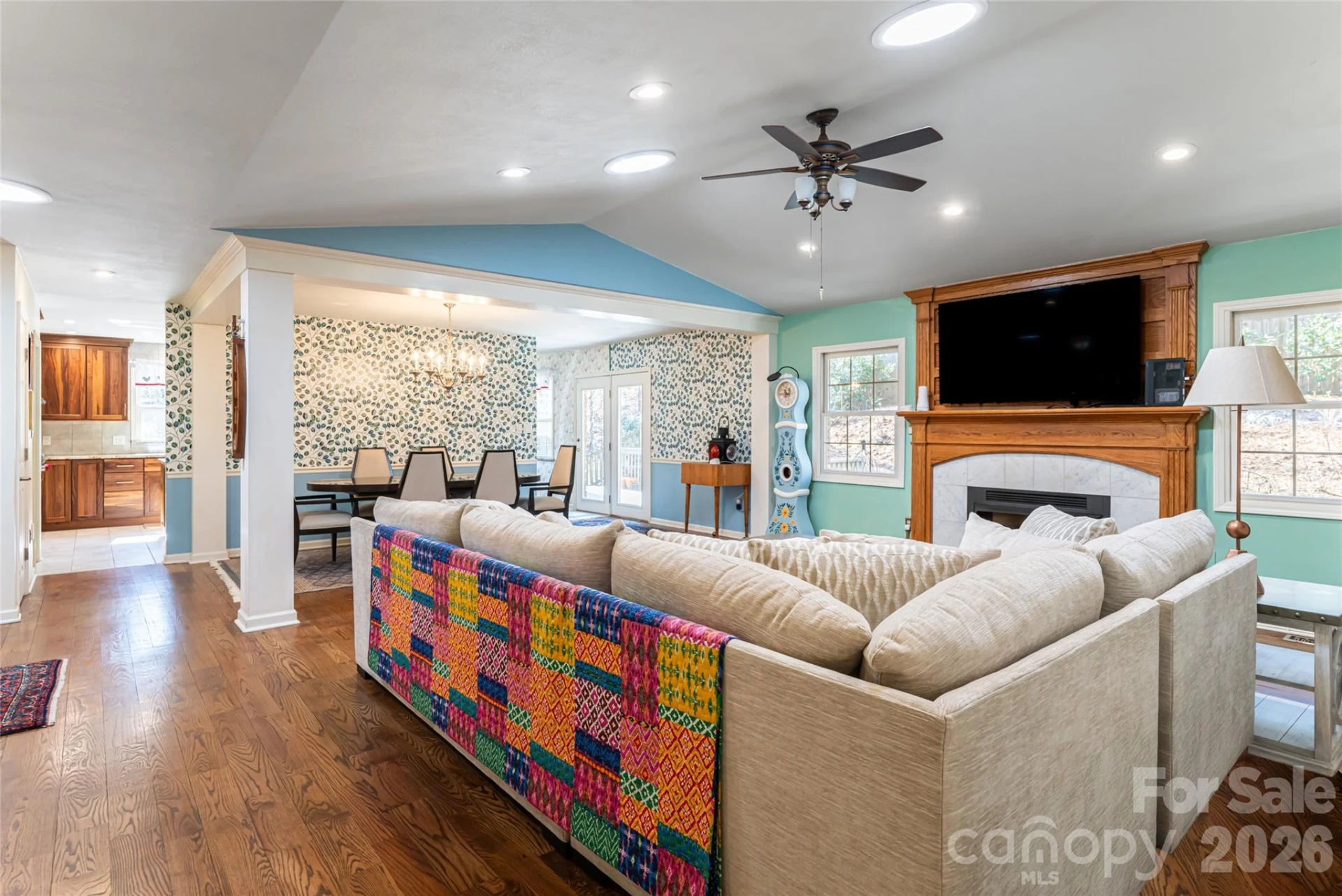 106 Oak Hollow Court - Photo 4