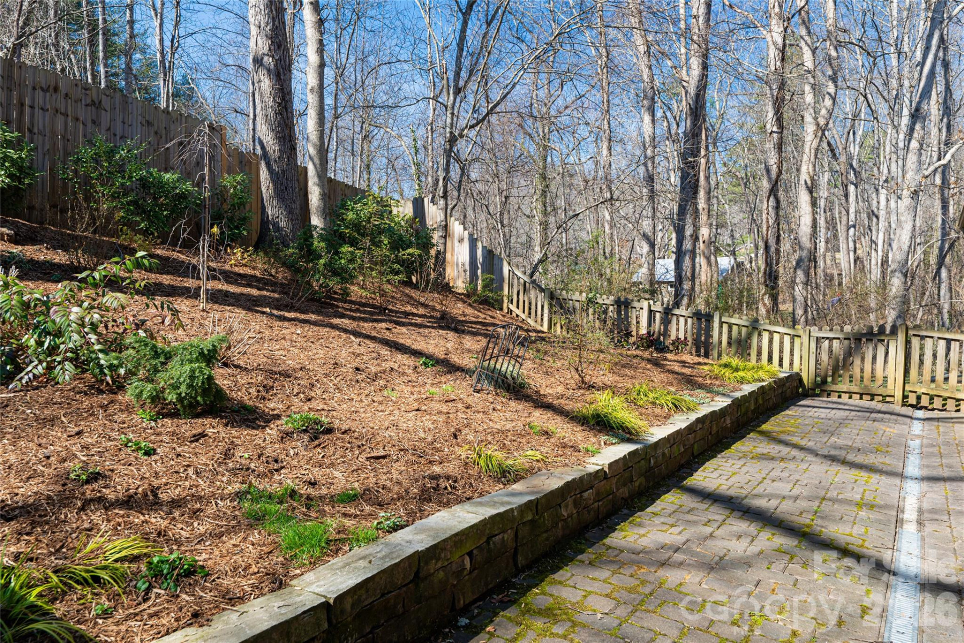 106 Oak Hollow Court - Photo 41