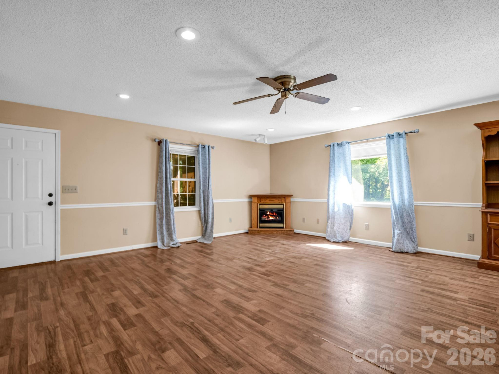 326 Bostic Road - Photo 2