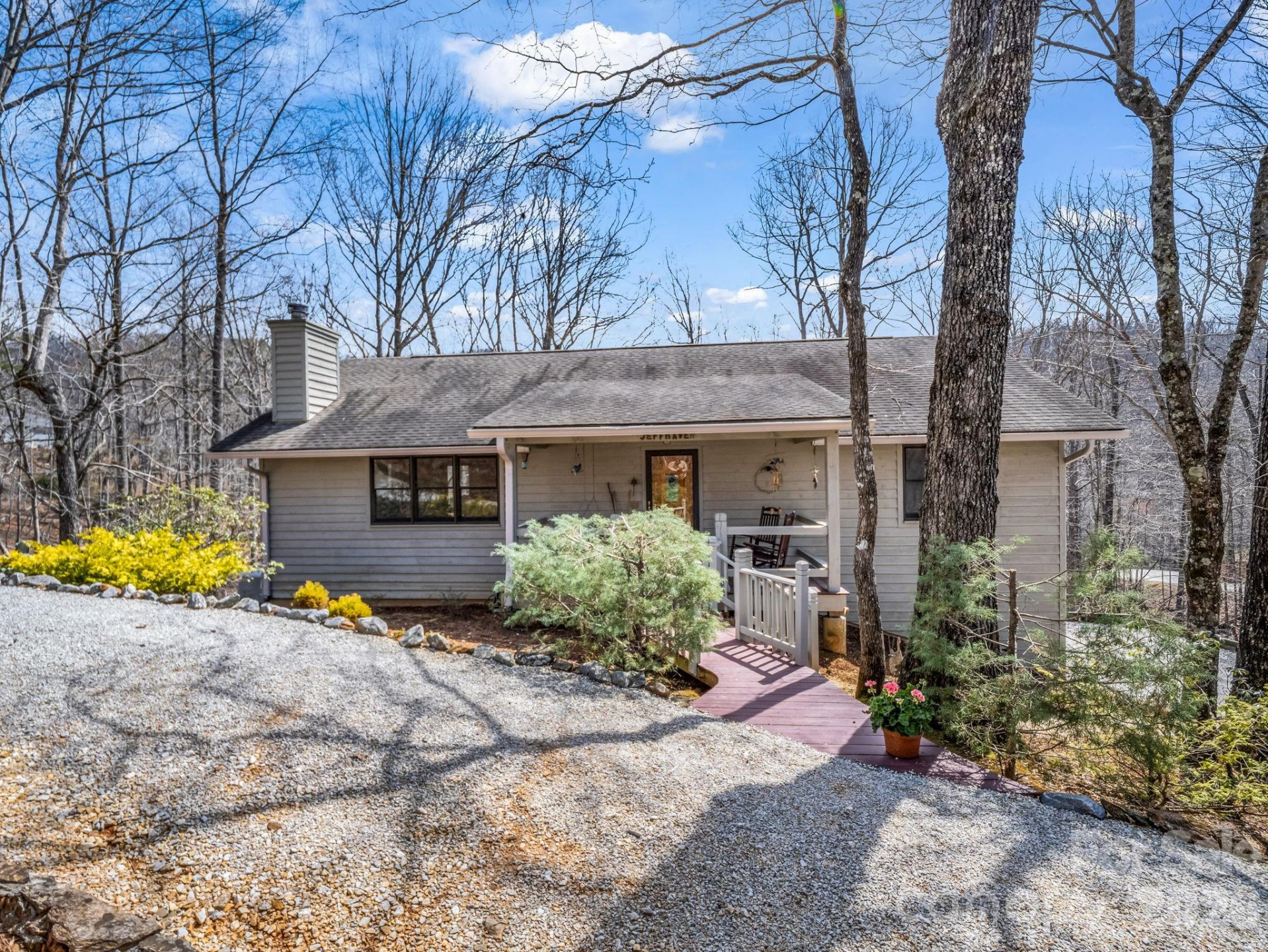 780 Rixhaven Drive - Photo 2