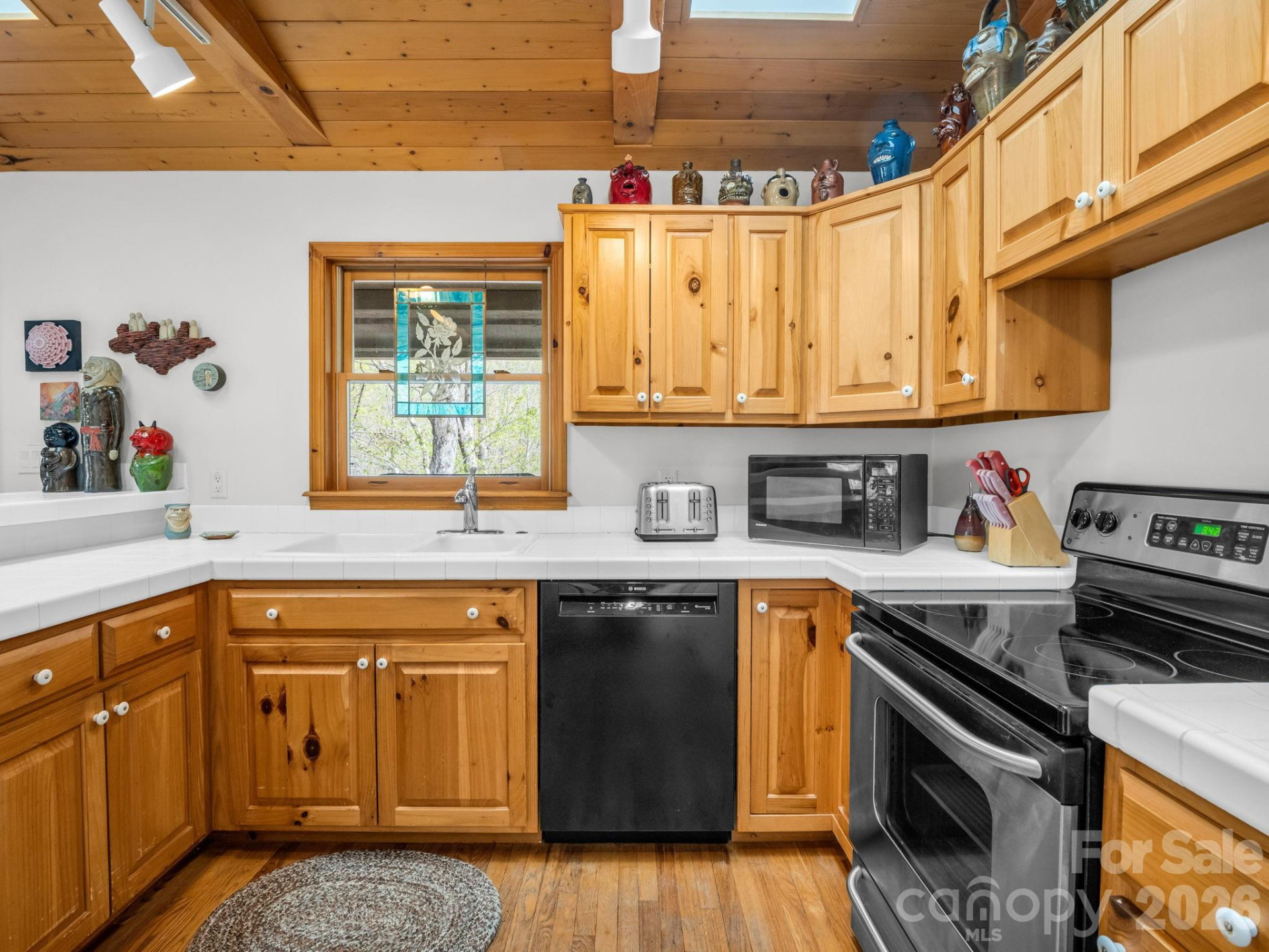 780 Rixhaven Drive - Photo 14