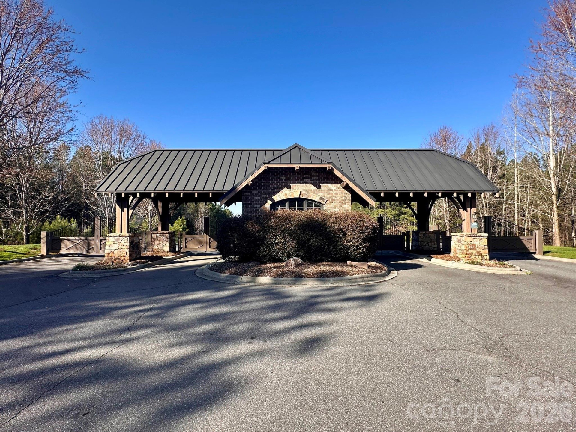 206 Settings Boulevard - Photo 5