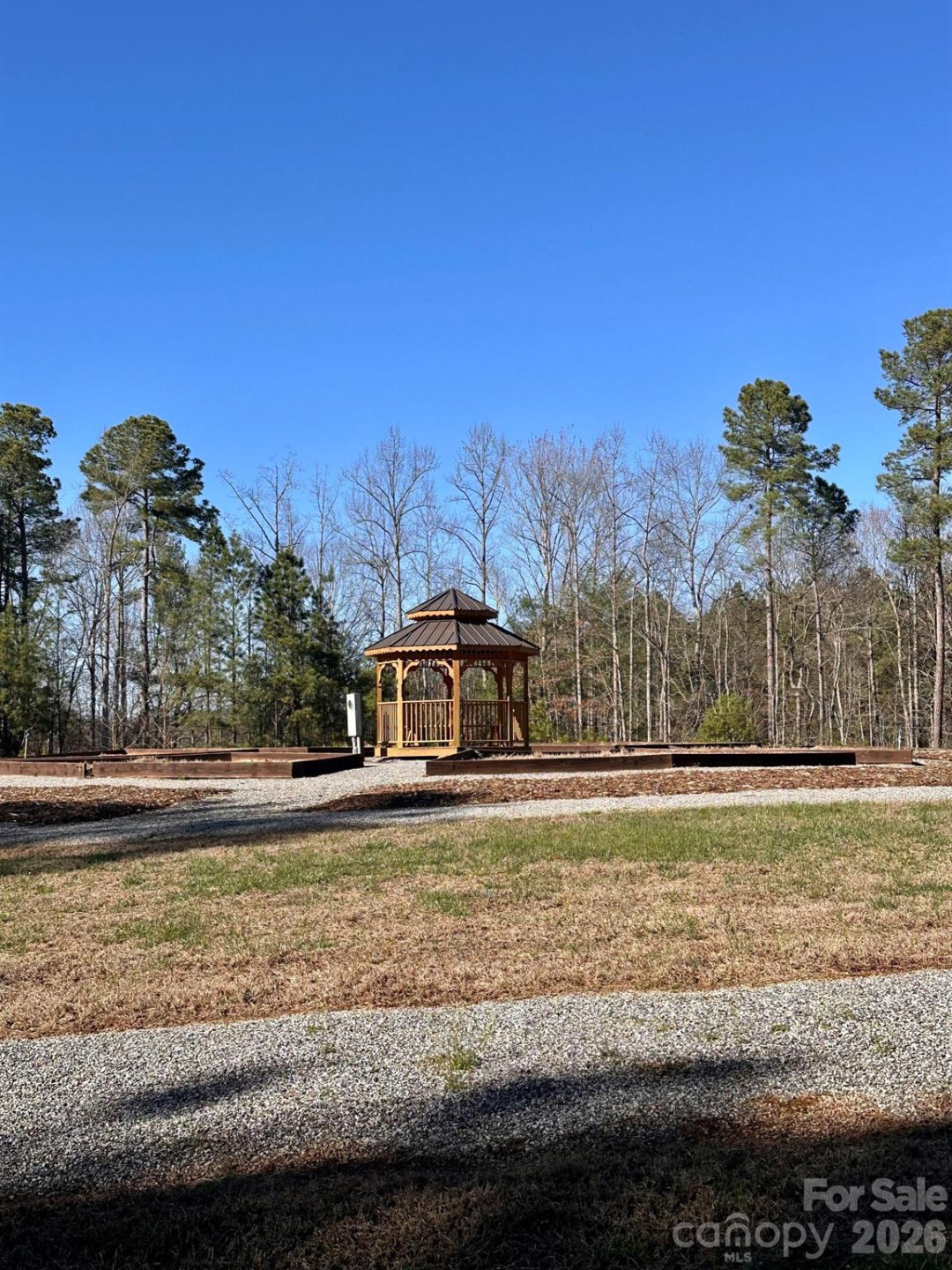 206 Settings Boulevard - Photo 9