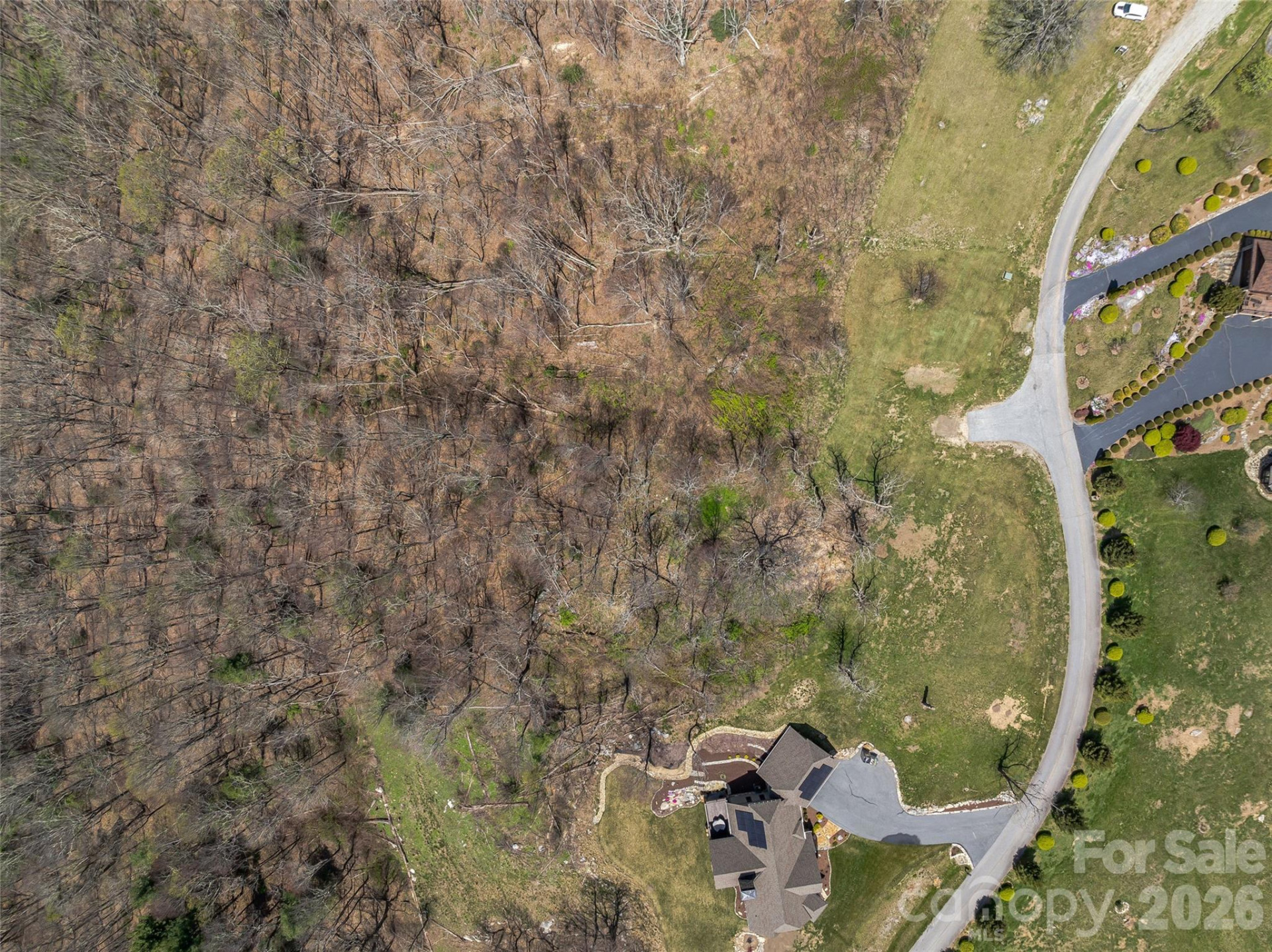 487 Grand Highland Drive - Photo 2